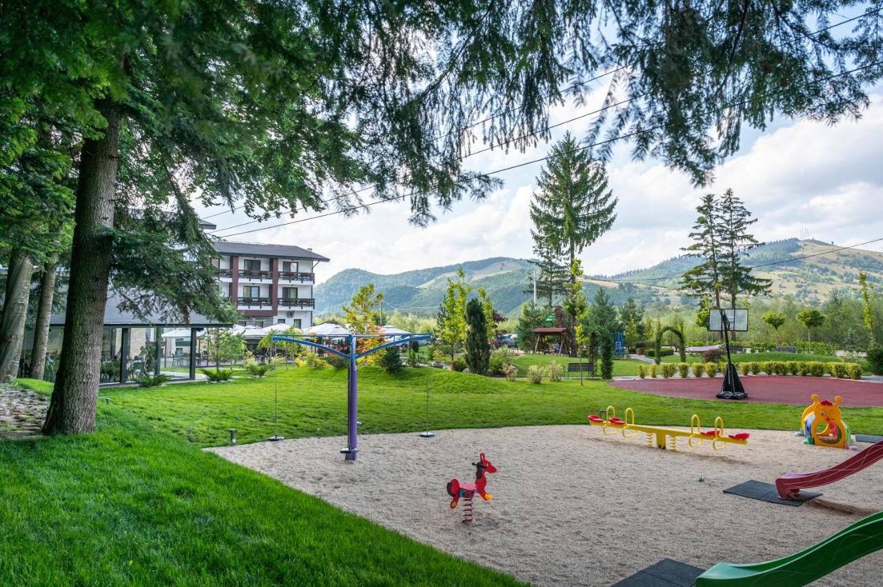 Piatra Pinului Ski & Spa Gura Humorului Buitenkant foto